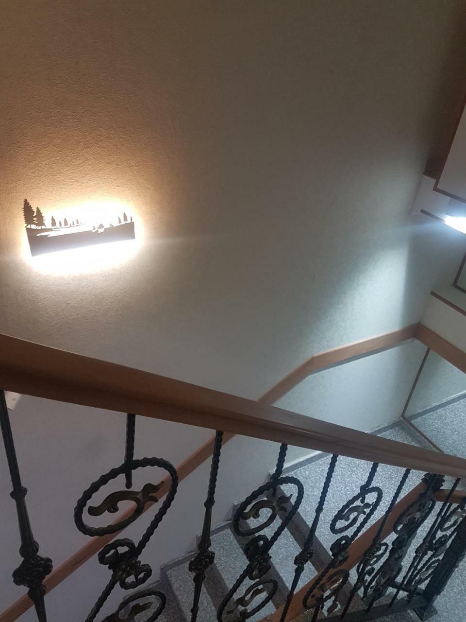 Hotel Leader Tbiliszi Kültér fotó